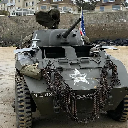 Sea View Villa, Refurbished Interior Nyaraló Asnelles